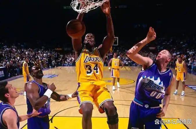 关于中国男篮横扫湖人B队，阿德巴约绝境逆转的信息