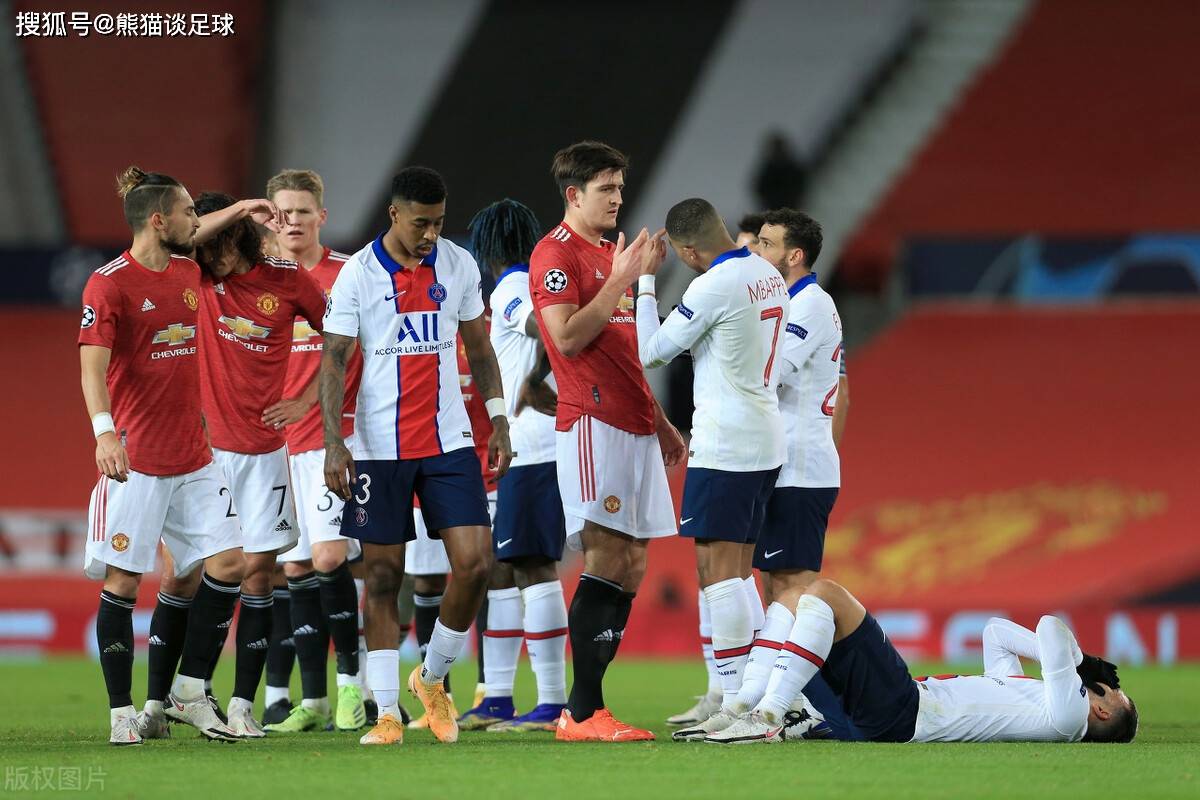 戴维斯破门带队取胜,实现小组出线 戴维斯破门带队取胜,实现小组出线