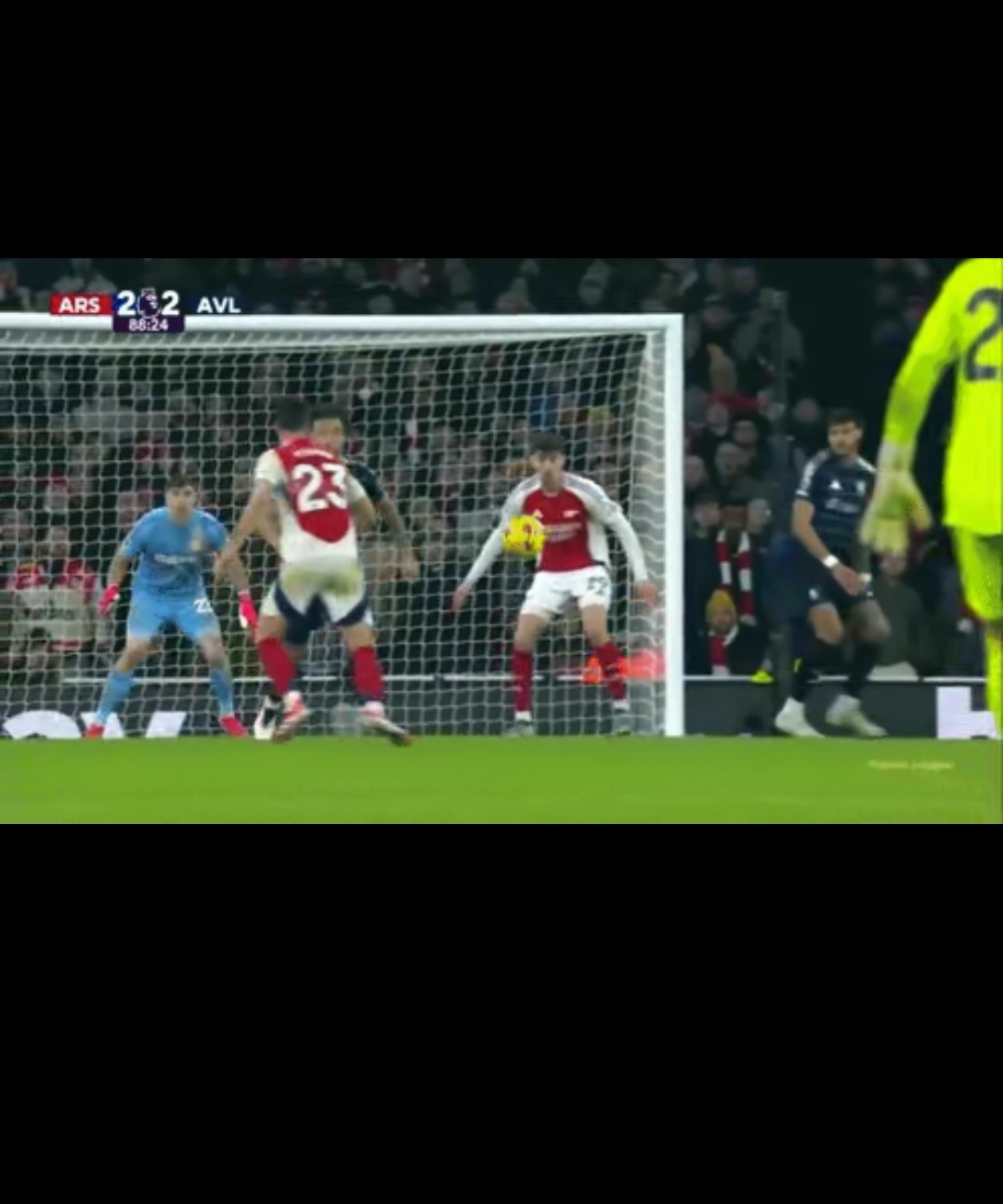 阿斯顿维拉主场不敌，保级形势岌岌可危