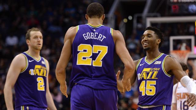 包含澳洲篮球联赛最新战况:局势白热化的词条 包含澳洲篮球联赛最新战况:局势白热化的词条