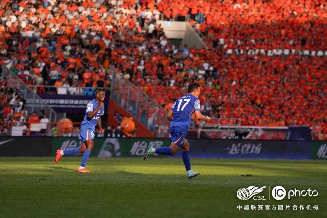 华夏幸福主场击败富力，全取三分稳居中超中游