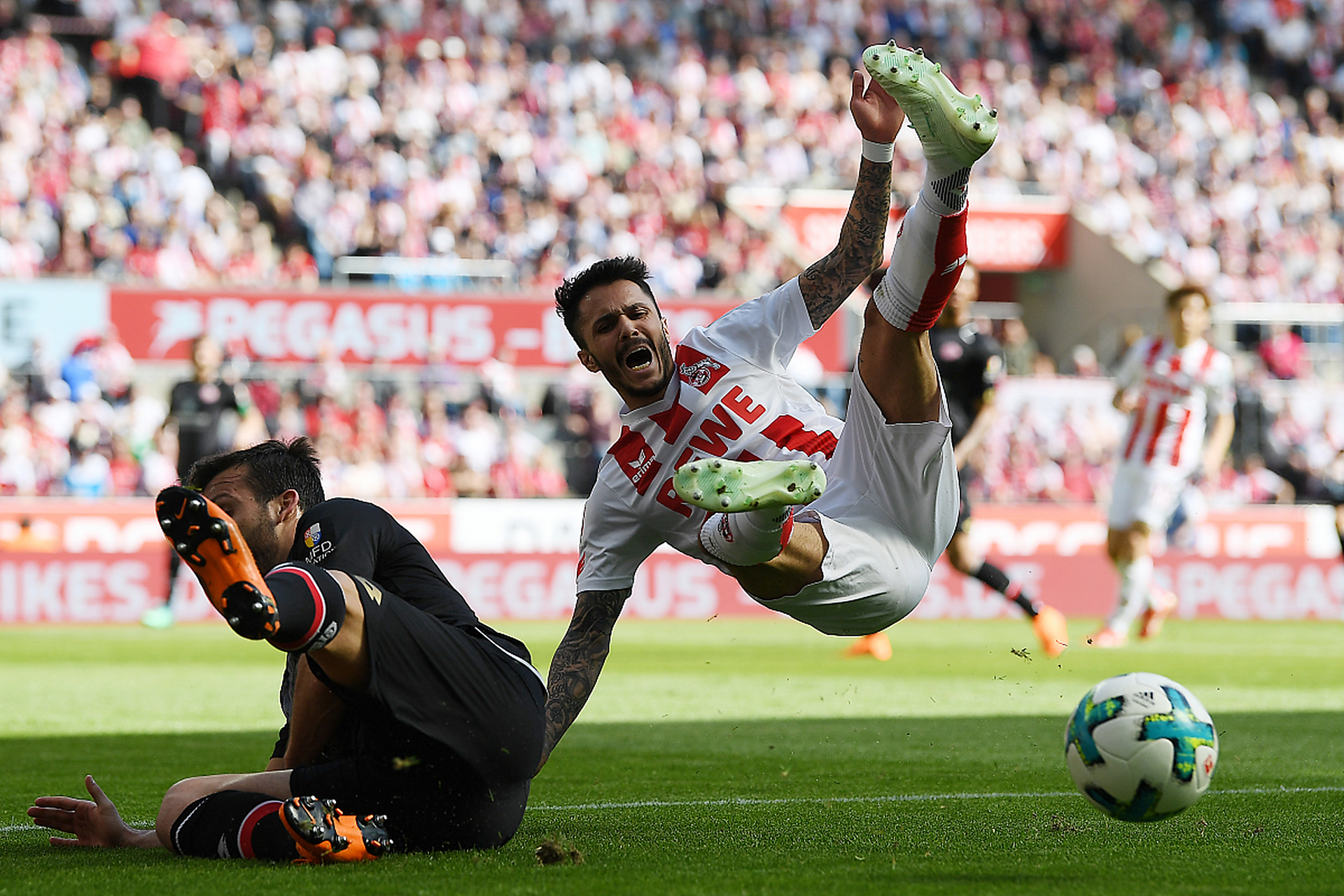 包含波鸿客场连败,士气低迷难有翻盘机会的词条 包含波鸿客场连败,士气低迷难有翻盘机会的词条