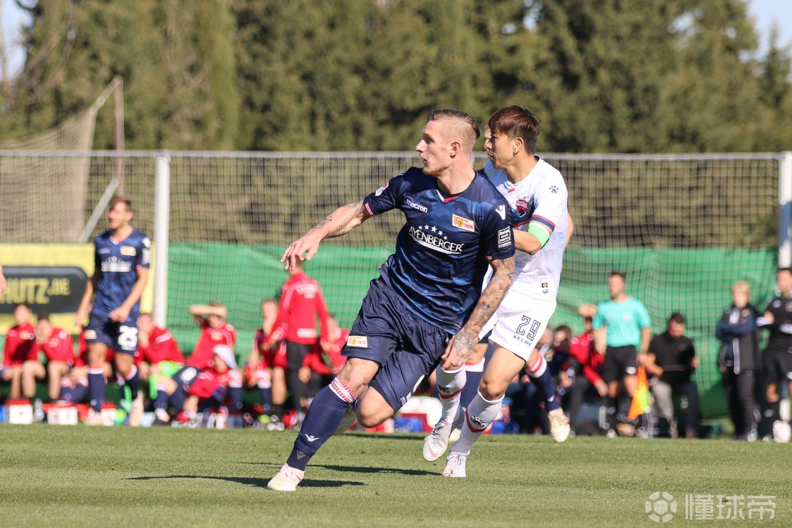 关于柏林联队豪取连胜，提升排名的信息