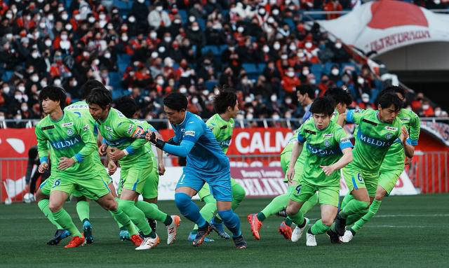 关于亚眠主场告负,保级形势严峻的信息 关于亚眠主场告负,保级形势严峻的信息