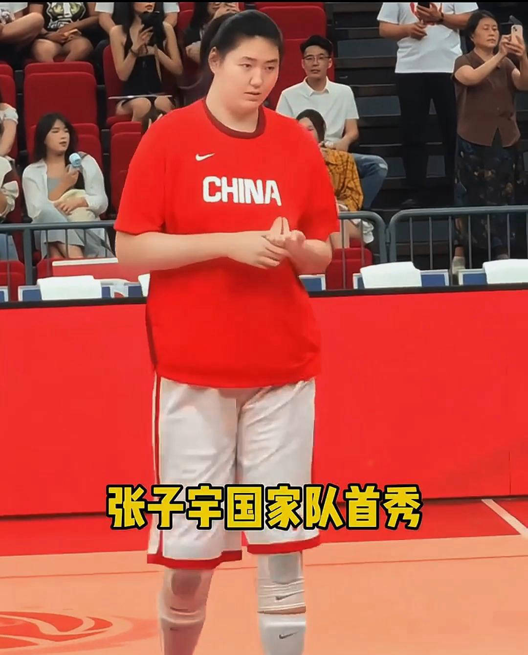 年轻新秀崭露头角,成为球队亮点 年轻新秀崭露头角,成为球队亮点