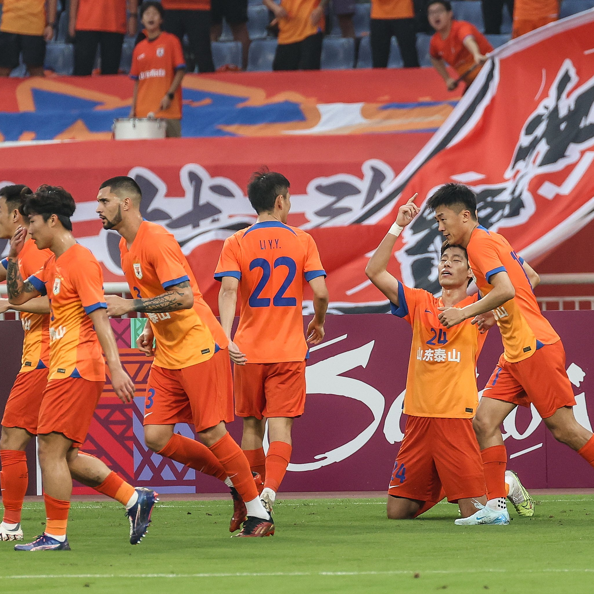 九游中国-亚泰迎战危机，客场对阵青岛实现保级机会的简单介绍