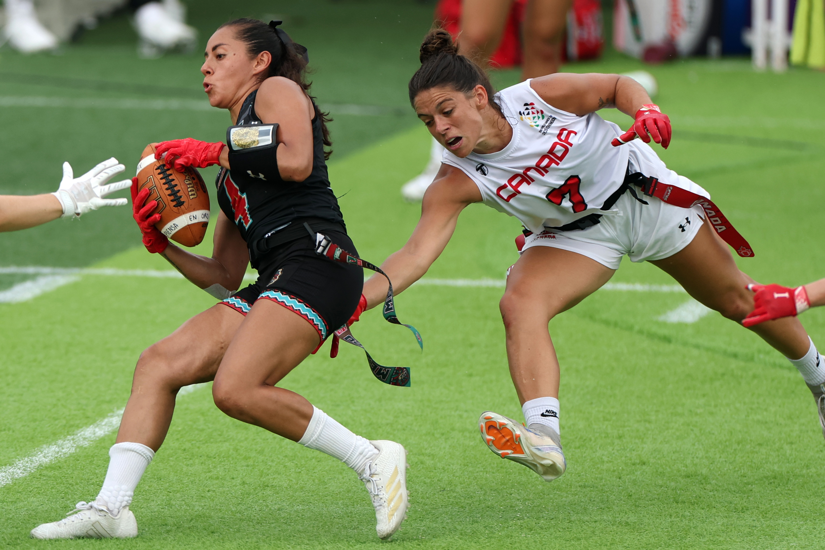 九游娱乐-包含墨西哥队在友谊赛中势如破竹，士气高昂的词条