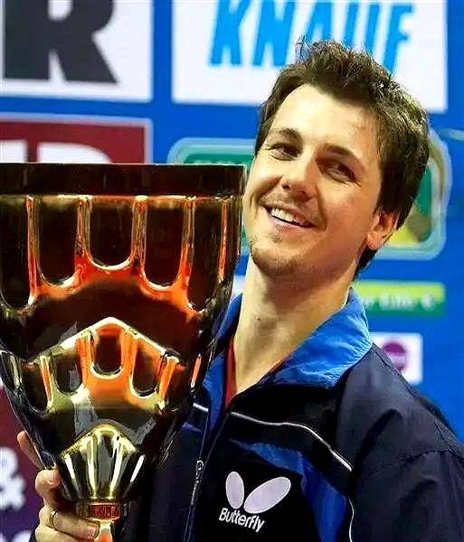 九游娱乐入口-英格兰队轻取波兰队，波尔统治全场