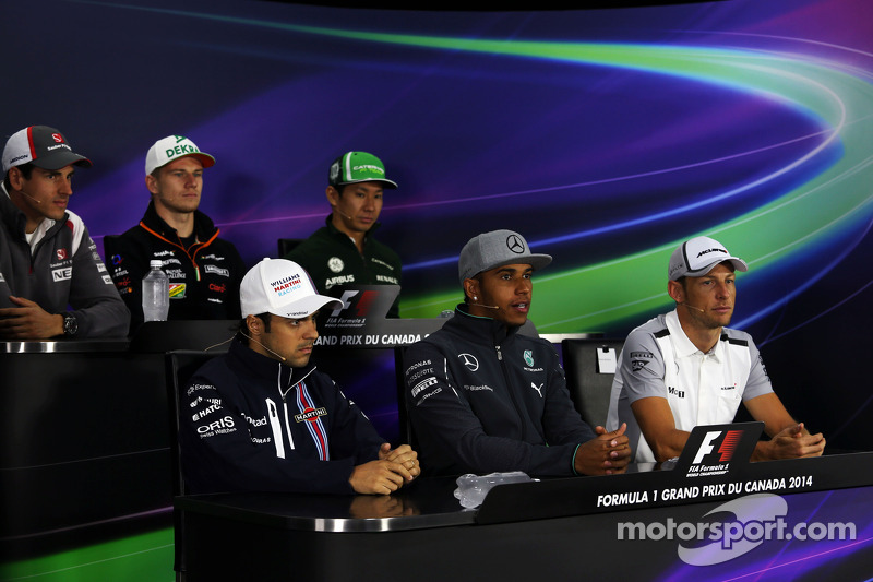 索伯车队横扫威廉姆斯,汉密尔顿扛起全队的简单介绍 索伯车队横扫威廉姆斯,汉密尔顿扛起全队的简单介绍