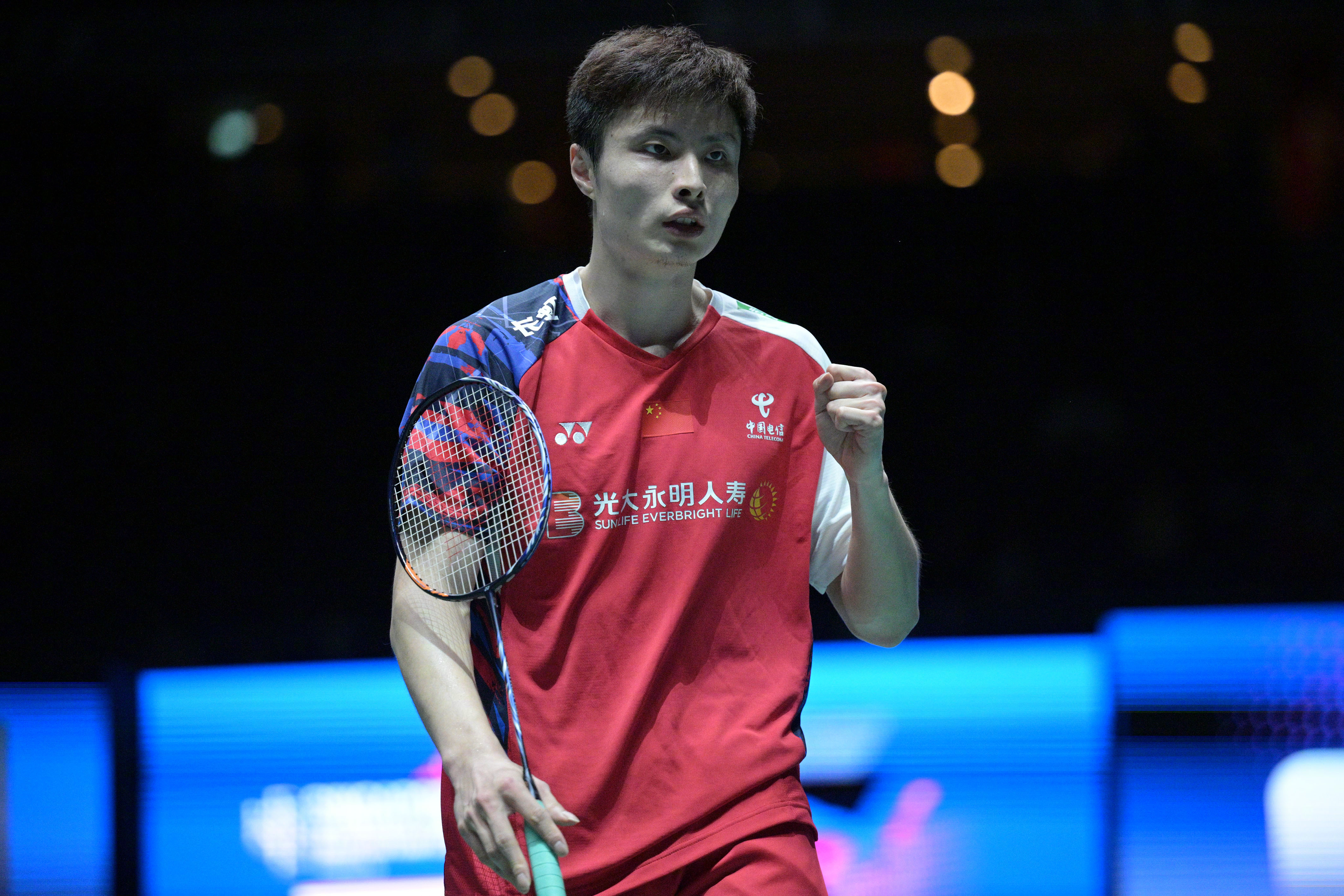 中国队完胜马来西亚队，石宇奇惊艳四座