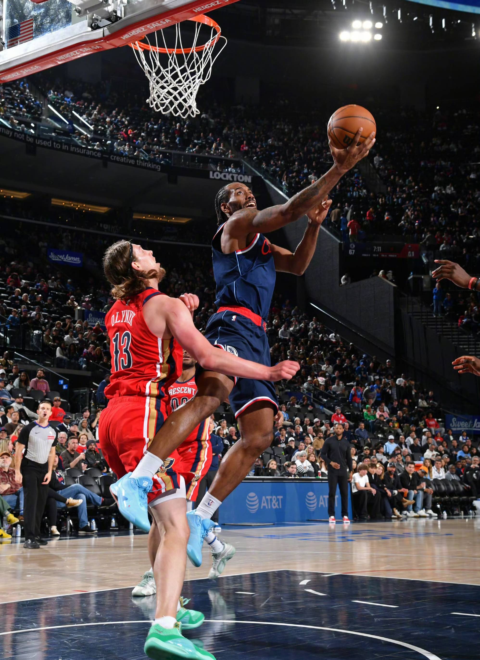 魔术力克鹈鹕，欧文统治全场的简单介绍