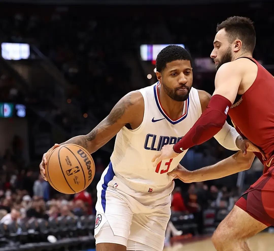 尼克斯险胜骑士，伦纳德点燃赛场