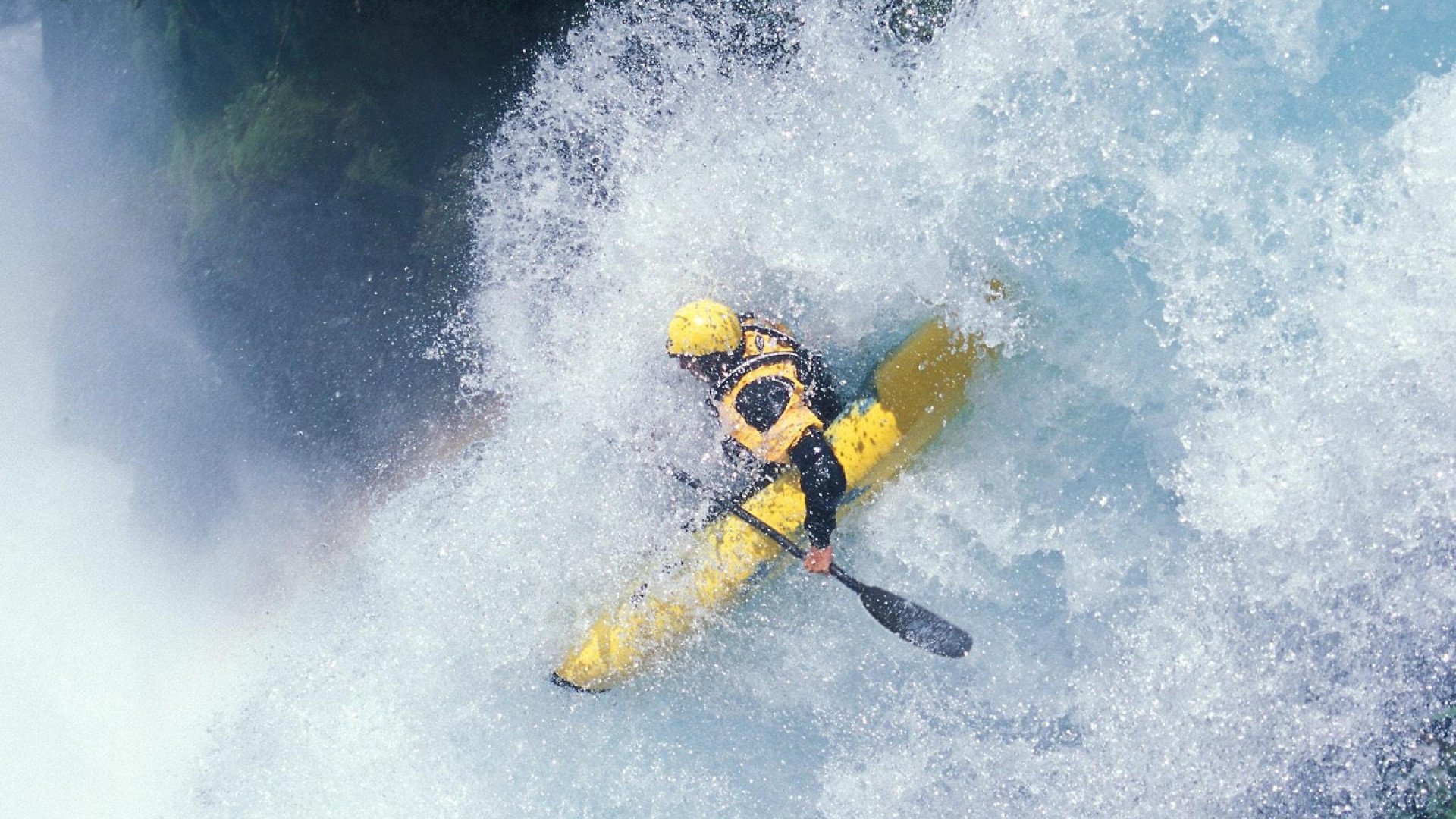欧冠淘汰赛之夜，哈兰德在压力下的完美爆发